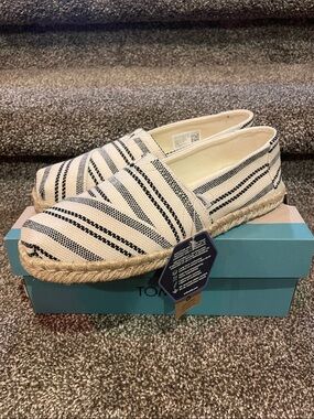 Tom’s Shoes
